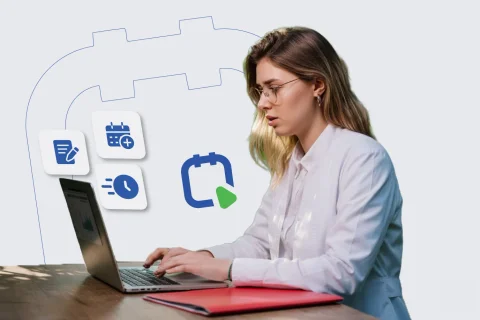 Online Buchungssystem anyhelpnow Organizer für Heilpraktiker – Heilpraktikerin verwaltet Behandlungstermine am Tablet