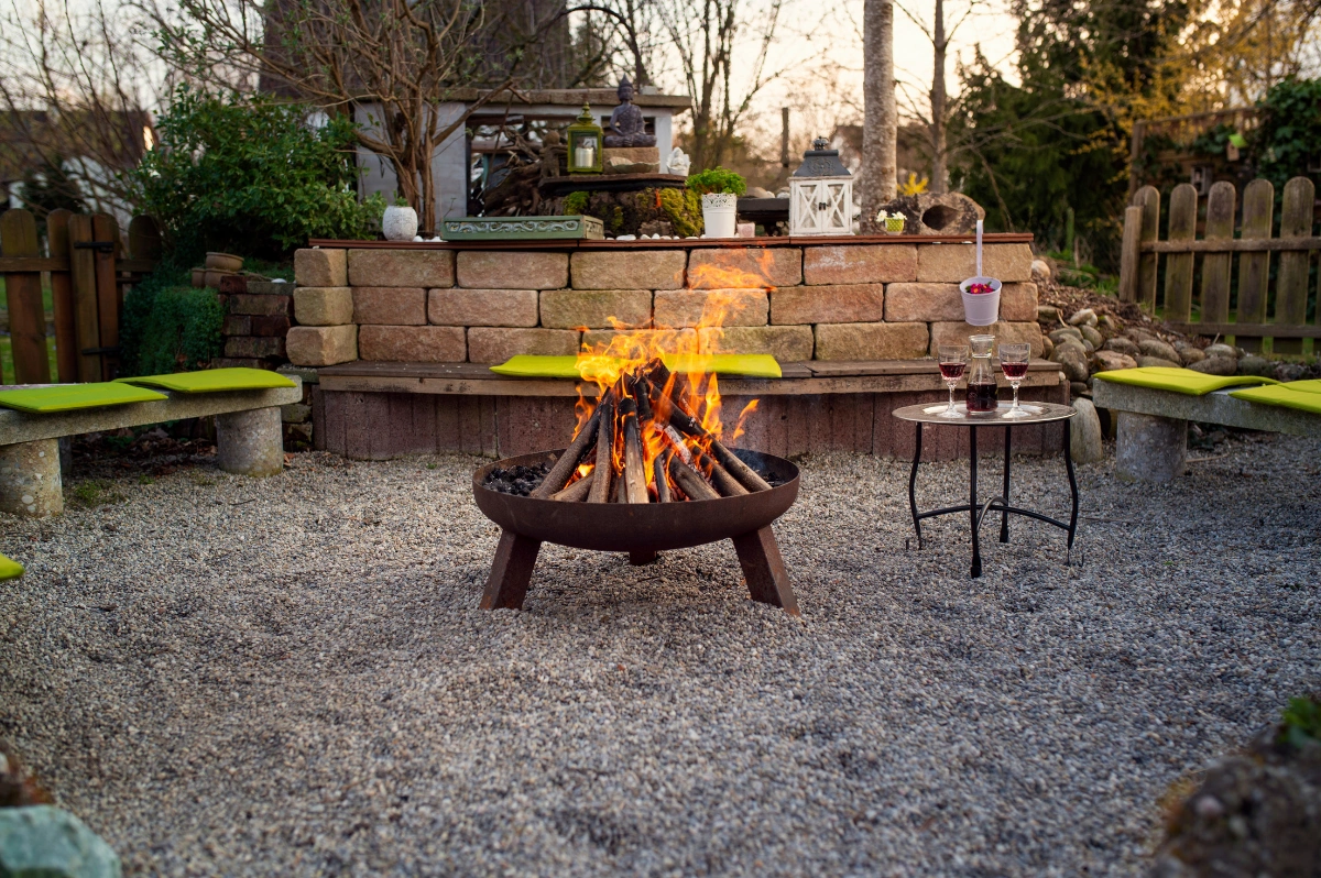Feuerstelle im Garten: 15 Inspirierende Ideen für Deine Outdoor-Lounge