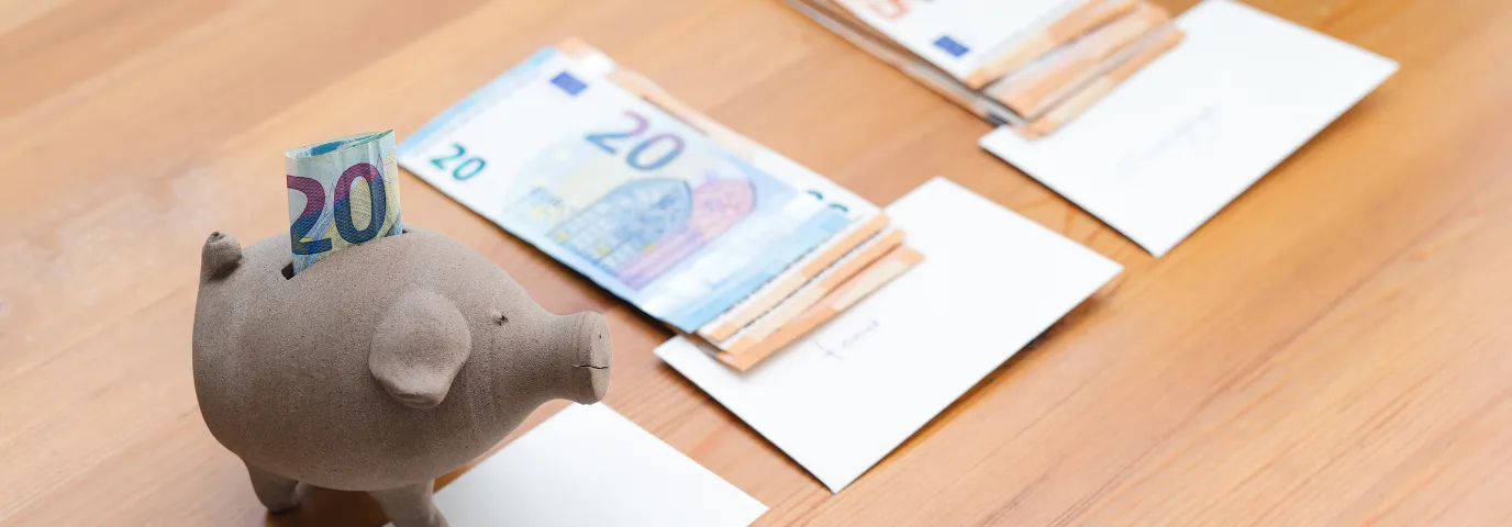 Geld richtig einteilen: 7 clevere Strategien für deine Finanzen