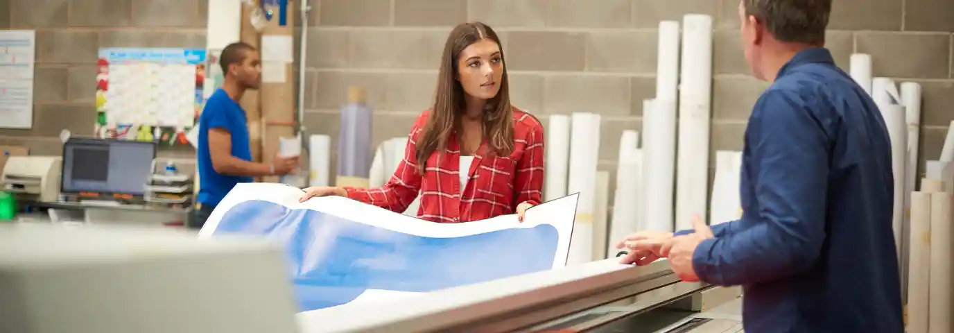 Express-Druck Service: Wann sich Same-Day-Printing wirklich lohnt