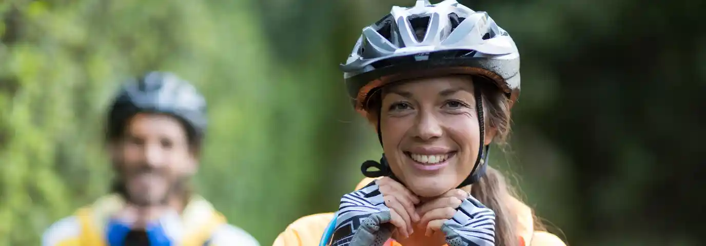 Fahrradhelm Pflicht Deutschland: Rechtslage, Strafen & Fakten 2025