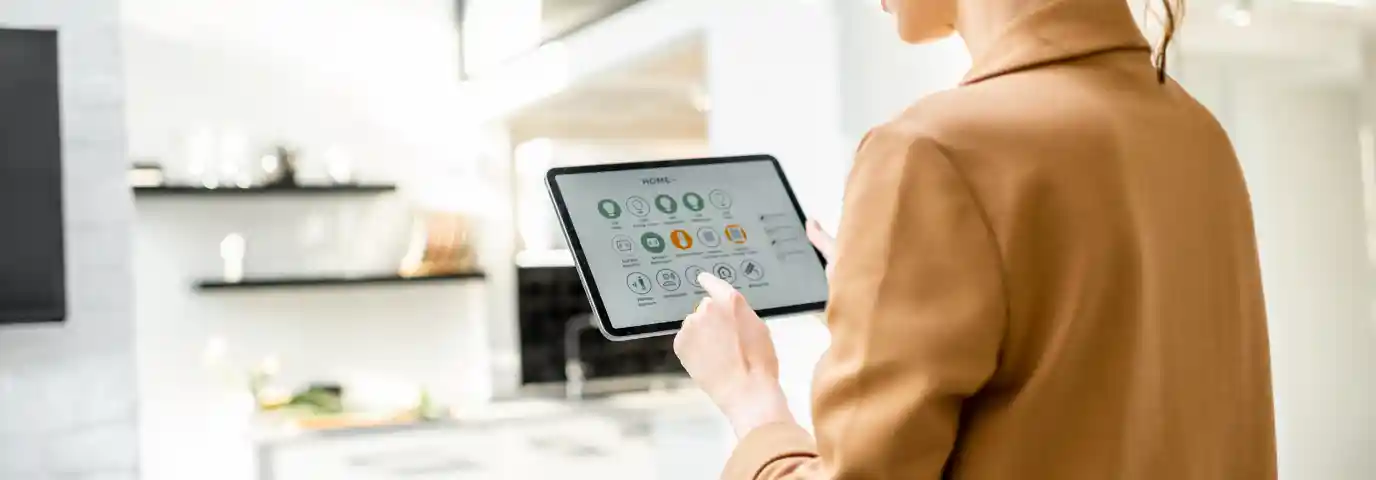 Smart Home Geste vs Sprachsteuerung: Welche Technologie ist zukunftsfähiger?