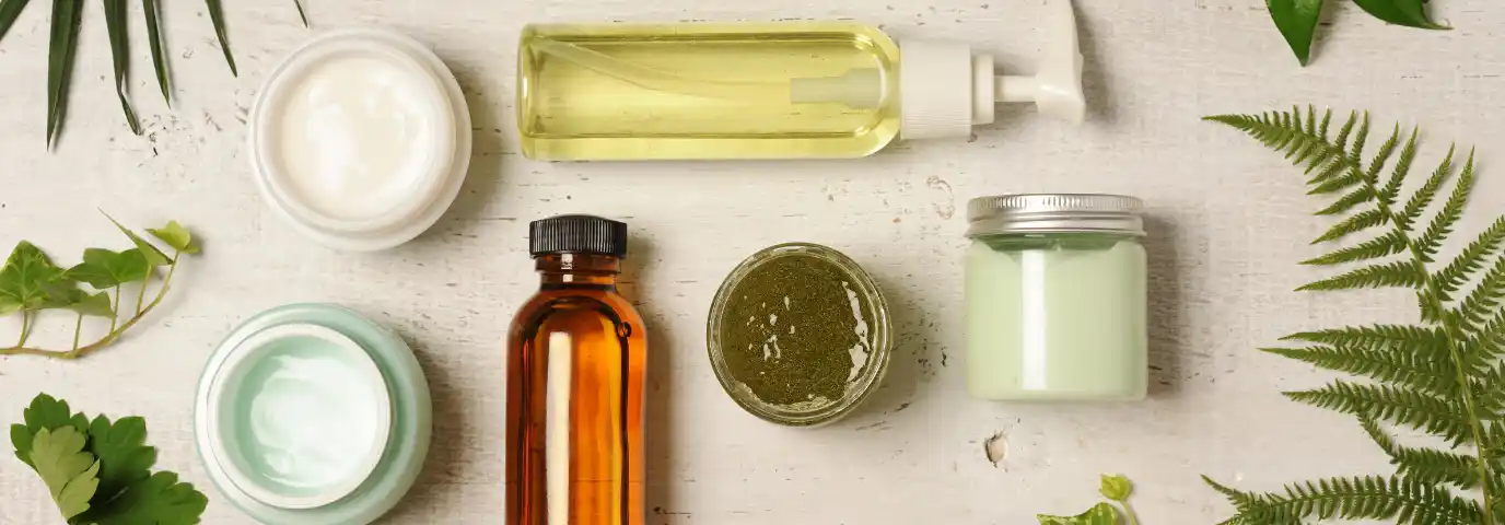 Naturkosmetik Trends 2025: 6 revolutionäre Beauty-Innovationen, die Deine Skincare-Routine für immer verändern