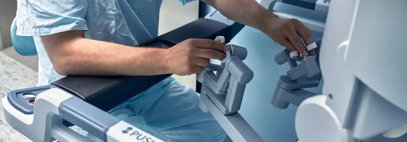 Roboterassistierte Chirurgie Technik: Funktionsweise & Vorteile