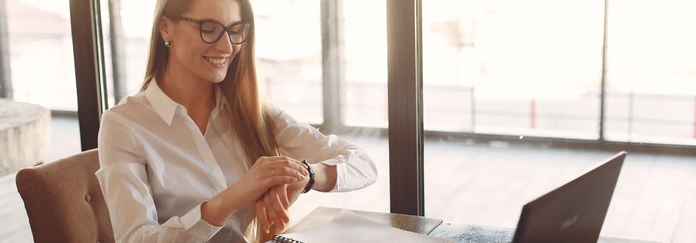 Zeitfresser im Büro vermeiden: 7 Strategien für mehr Produktivität