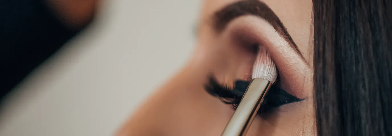 How to Apply SPF Under Makeup Without Pilling: Complete Guide