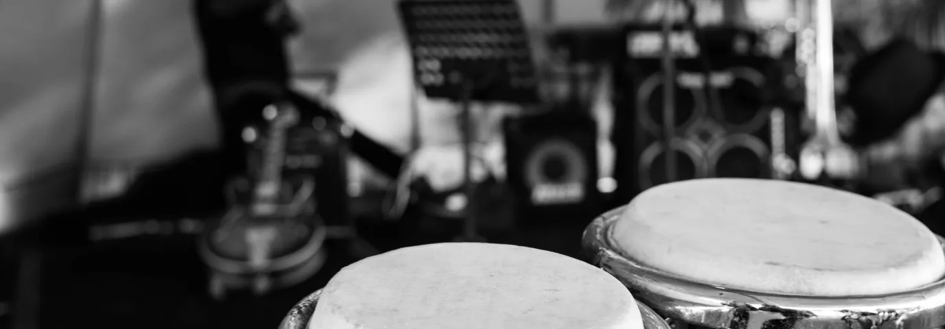 Drum Miking Setups: From Minimal to Multi-Mic Recording Techniques