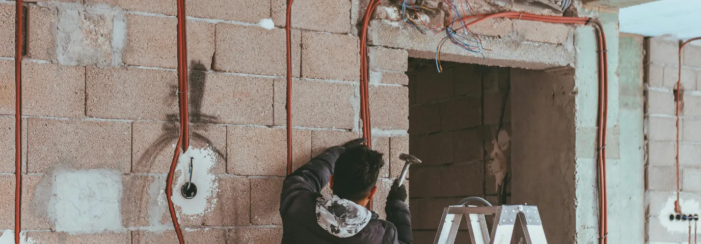 Altbau Elektrik sanieren: FI/LS-Schutz, Installationszonen DIN 18015