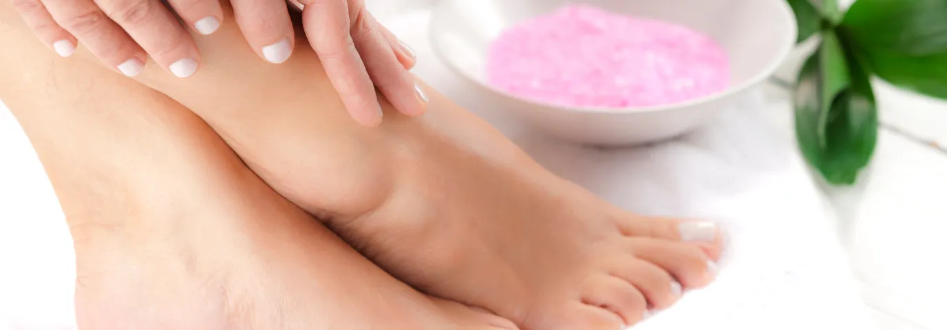 Fußpflege Tipps: 8 Schritte für gesunde & gepflegte Füße zu Hause