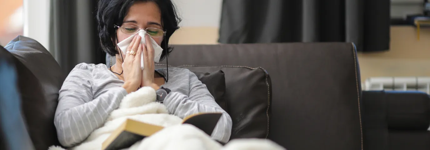 Erkältung vorbeugen: 8 wissenschaftlich bewährte Methoden für Herbst & Winter