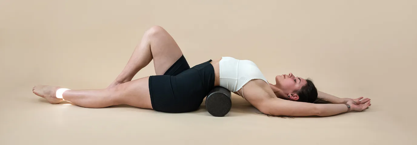 Faszienrolle Selbstmassage: Anleitung für Anfänger & Profis