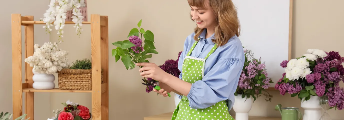 Flieder schneiden: Zeitpunkt & Anleitung für üppige Blütenpracht