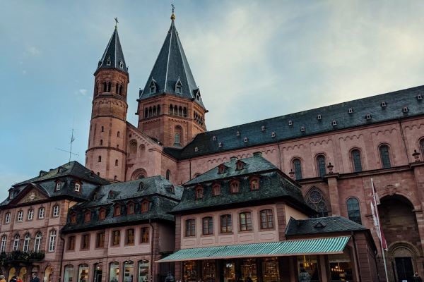 Kirche von Mainz zu sehen